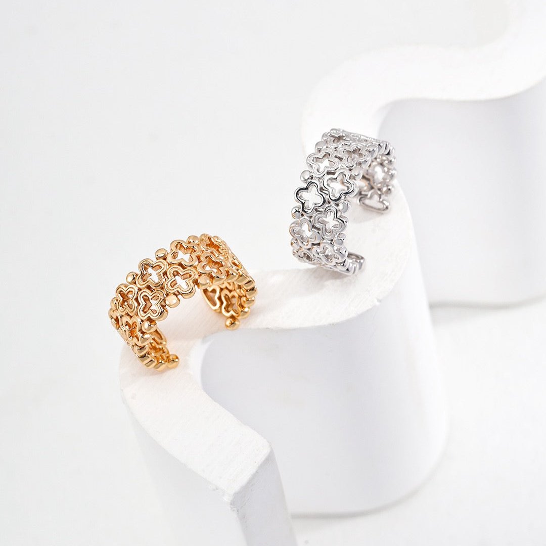 Clover Lattice Art Vermeil Cuff Ring - gold and silver color