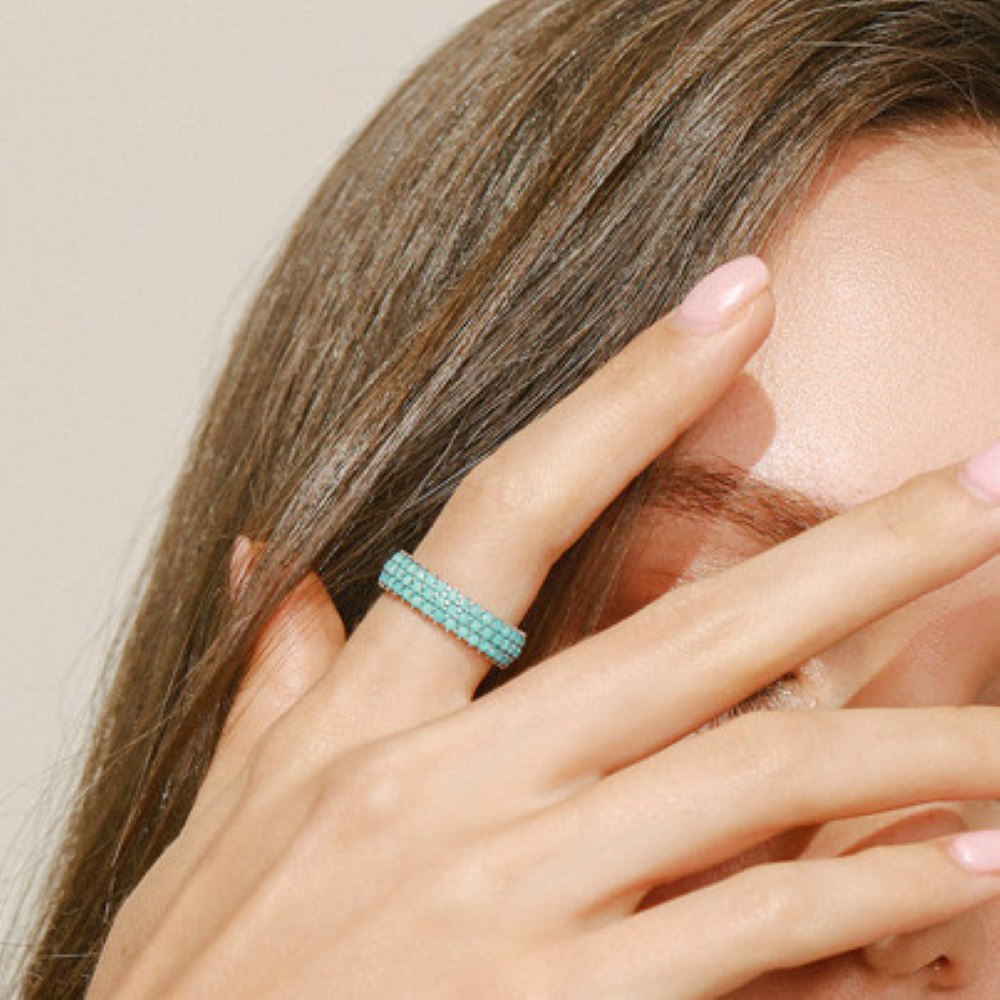 Sterling Silver Turquoise Vintage Ring - model shot