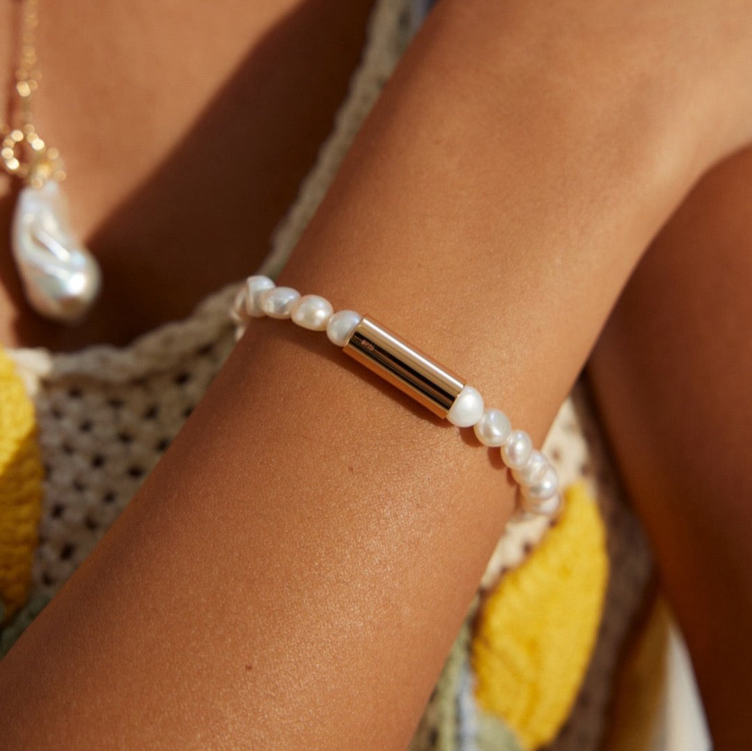 Natural Pearl Time Tunnel Vermeil Bracelet - model shot close up