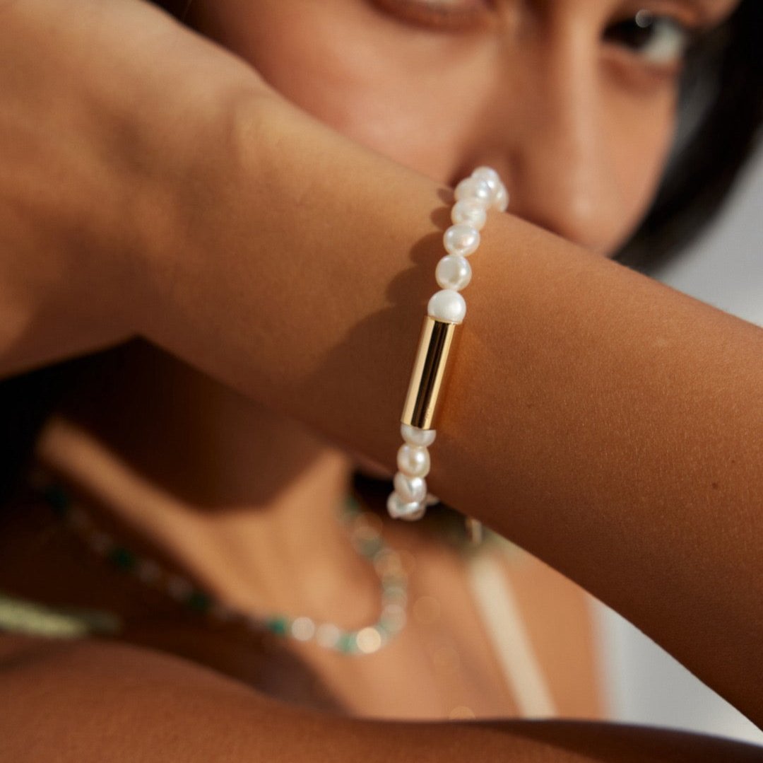 Natural Pearl Time Tunnel Vermeil Bracelet - model shot, close up